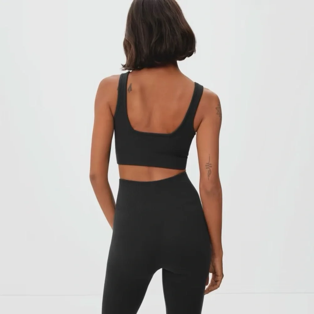 Everlane The Seamless Bra - Picture 2 of 5